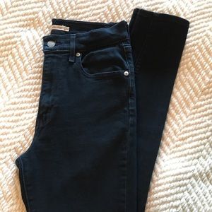 Levi’s- Mile High Super Skinny